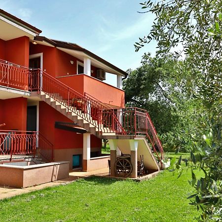 Apartment Zita With 1 Bedroom In Relaxing Surroundings Near Umag Умаг Екстер'єр фото