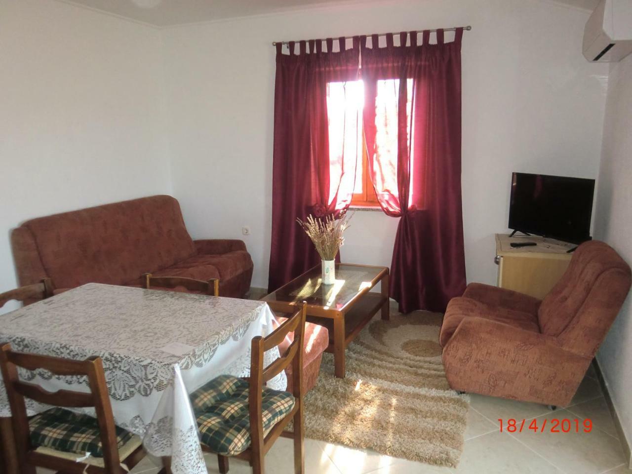 Apartment Zita With 1 Bedroom In Relaxing Surroundings Near Umag Умаг Екстер'єр фото