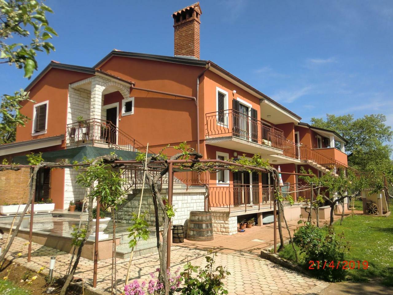 Apartment Zita With 1 Bedroom In Relaxing Surroundings Near Umag Умаг Екстер'єр фото